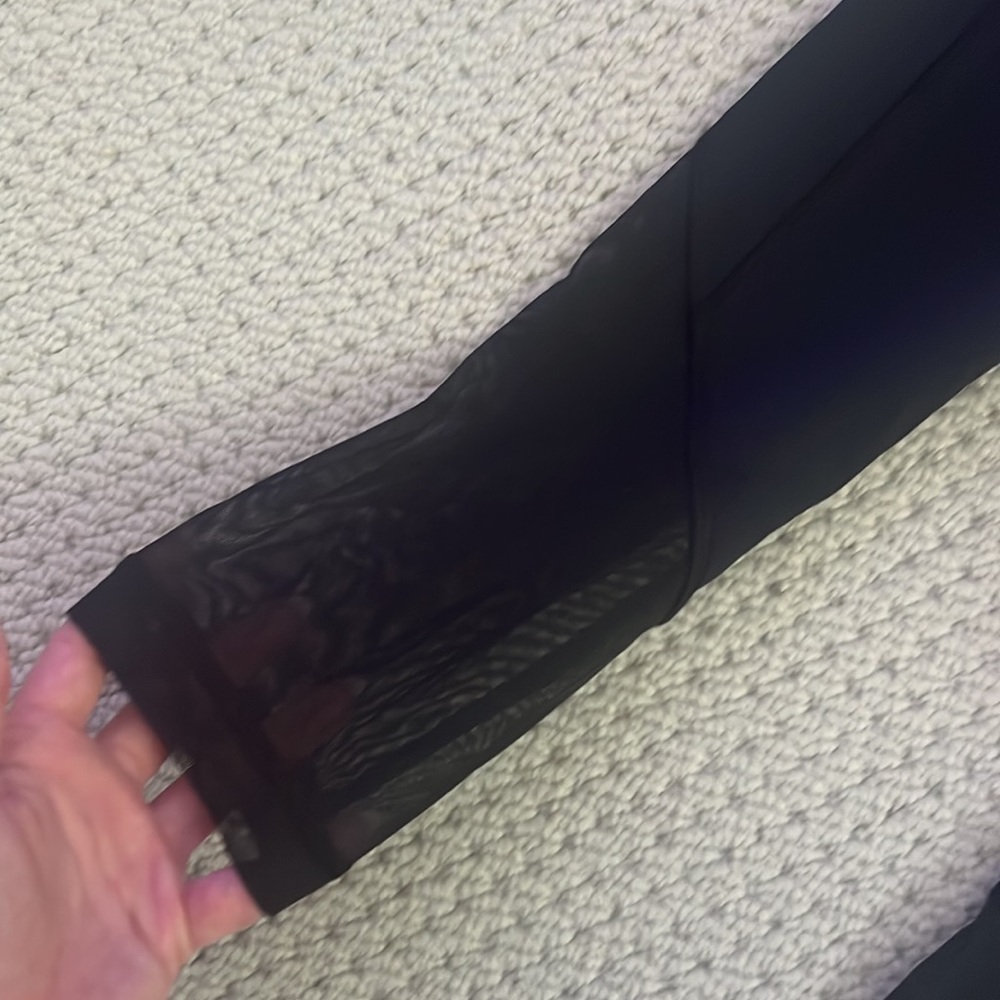 LULULEMON RUNNING LEGGINGS - Picture 2 of 4